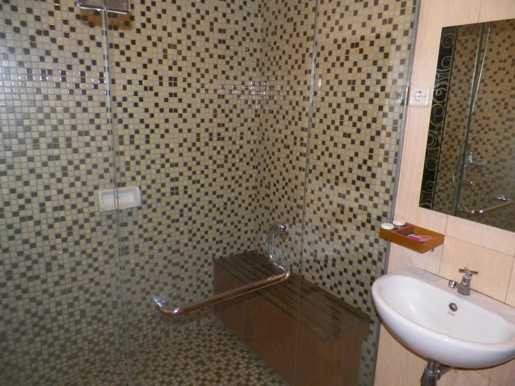 Ariandri Boutique Guesthouse Bandung Ruang foto